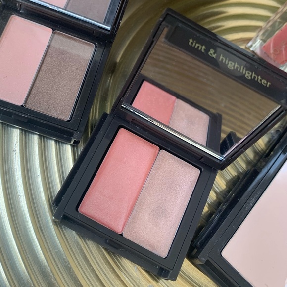 JOUER Blushing Beauty Set - Picture 5 of 11